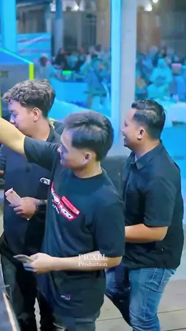 asiknya menikmati malam@Bunga Permata #panigank #bungapermata #lalunamusic #picxelproduction #fyp @Promotor Laluna Music @𝙇𝘼𝙇𝙐𝙉𝘼 𝙈𝙐𝙎𝙄𝘾 𝙀𝙉𝙏 