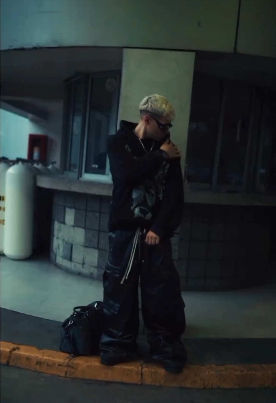 Sharp fit, ready for the day. 🖤 More looks in profile🔎 #thesupermade #streetwear #outfitinspo #fashiontiktok #mensfashion 