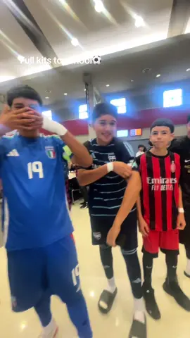 Full kits to school #fyp #Soccer #trend #viral #footy 