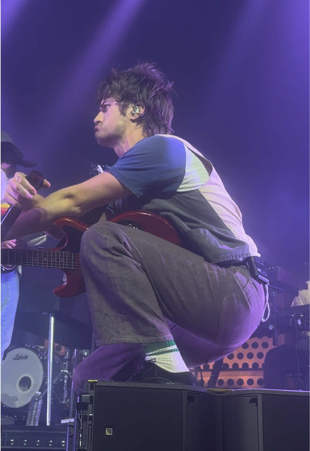 he was really getting those squats in all night #djo #joekeery #anotherbitetour 