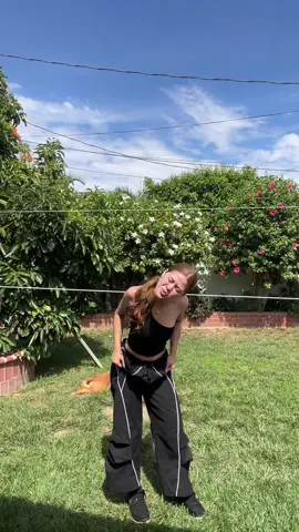 ITS FRIIDAAAAAY!! Get up and move around today🤗✨ dc @Zoe Baptiste 