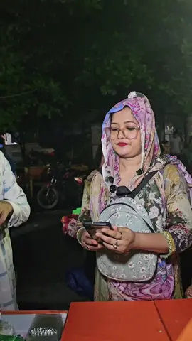 গুরুত্বপূর্ণ অফিসের সামনে কেক ব্যবসা! ভবিষ্যৎ তাহলে কি?