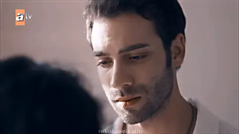عن وجع قلب #عمرو_مصطفي في الكوبليه ده 💔  أديني لسه بتعلم، في ناس بخسرها بتقدم وناس بكسبها بتندم وكله نصيب حكاية ووقتها بيخلص، وغالي في عيني ليه بيرخص؟ حبايب كل يوم تنقص تروح وتغيب يبان وجعي وأنا بحكي في مواويلي ودمعة حزينة بتونسني طول ليلي وبسأل روحي ليه مكمل وإيه باقيلي وقلبي يروح لناس مشيت وجرحوني #عمرو_مصطفي  #متابعه 