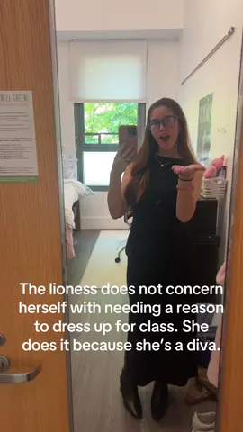 Everyone else does it all the time so maybe the lioness just wanted to feel important too. #cornelluniversity #cornell #outfitinspo #buisnesdcasual #collegelife 