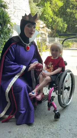 Discussing Halloween plans with the Evil Queen. Keep watching to see Penny’s evil grimace!!  @Disney Parks @Crocs  #disneyland #evilqueen #viral #disneyparks #halloween 