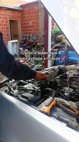Amanecimos románticos! #bobina #bujia #tallermecanico #reparaciondeautos #carsmechanic 