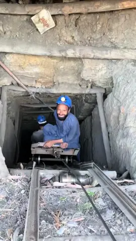 blackdiamond mining ⛏️ #mining #blackdiamond #undergroundmining #minetunnel #Minecraft 