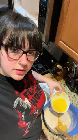 The lion added more vanilla after this video was taken but ran out of chocolate chips so she had to run to the store in her pajamas because her clothes were in the wash #theliondoesntconcernhimself #thelion #baking #homebaker #amateurbaker 