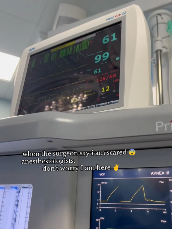 when the surgeon say i am scared 😨  anesthesiologists.                                       don't worry I am here ✌️#unfrezzmyaccount #foryou #anesthetist #viralvideo #anesthesiologist 