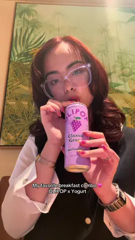 I love having my Strawberry Shortcake Yogurt with @OLIPOP Class Grape Soda in the morning to start my day joyfully 👀✨  #bestsoda #guttok #olipoparmy #favefoodcombo #foryoupage  