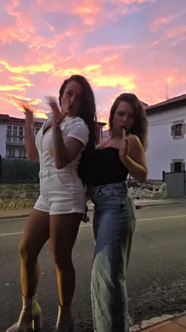 de risas con la diva esta 🤣💕 @Angela Capellin  #aida #primas #fyp #viral #parati