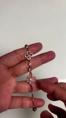 A symbol for lucky 🍀 #bracelet #jewelry #clover #bracelets #christmas #halloween #fypシ #viral 
