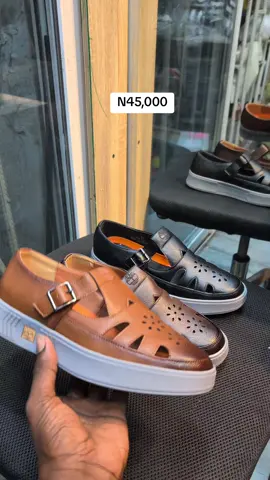 Call/Whatsapp: 09015448535 Price: 45,000 Sizes: 40 - 46 #footwearforsale #shoetok #shoesale #sneakerhead #OOTD 