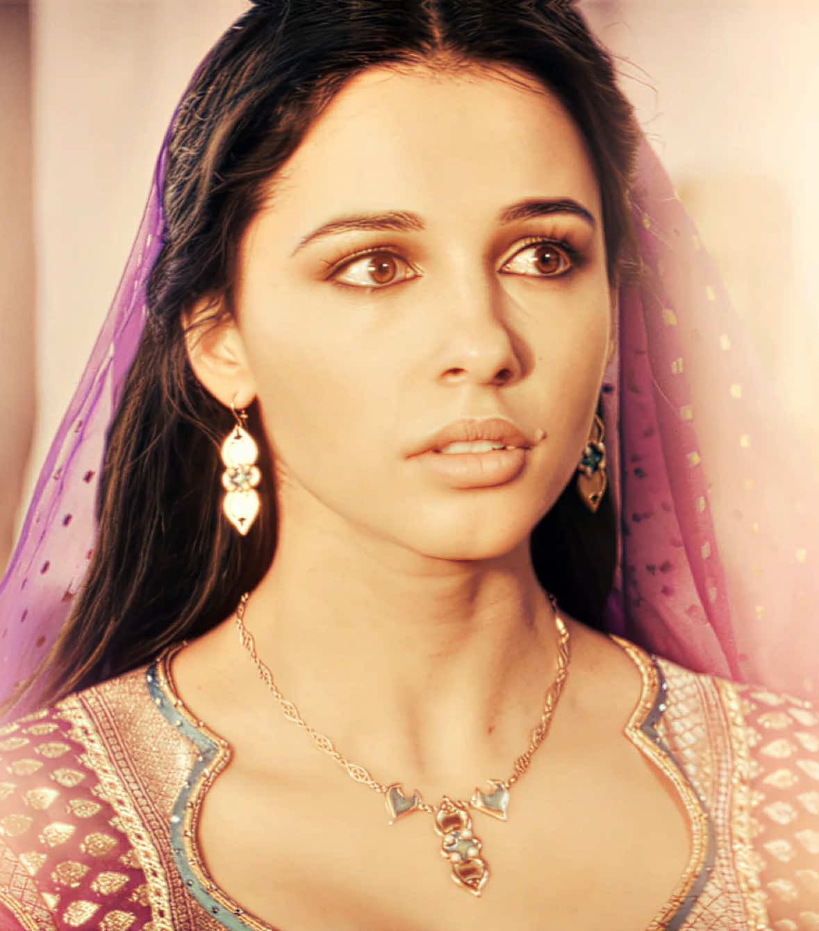 It would be a literal crime to not edit her with this song!  Scp:me Ac: me Cc: Thena on payhip  #jasmine #naomiscott #aftereffects #edit #aladdin 