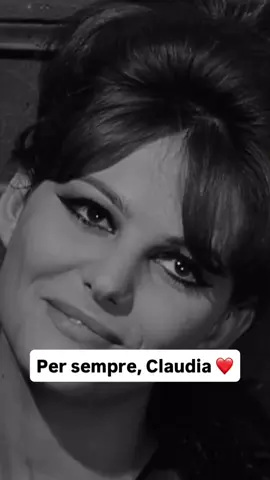 Otra pérdida irreparable para el cine, pocos días después de la despedida de Robert Redford… Claudia Cardinale, una de las actrices más queridas y recordadas del cine europeo. Con su presencia inolvidable en Il Gattopardo, 8½ o C’era una volta il West, supo encarnar tanto la fuerza como la fragilidad, dejando escenas que pertenecen ya a la memoria del cine. El tiempo pasa, pero su mirada y su elegancia seguirán vivas en cada una de sus películas. Arrivederci, Claudia. Grazie di tutto 🤍🎬  #claudiacardinale #cineitaliano #claudiacardinale❤️ #cinemaitaliano #peliculas 