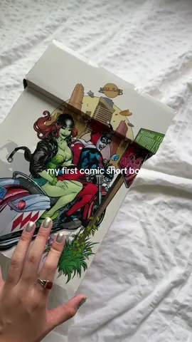 it’s sooo cute it was the only dc one they had #dc #dcccomics 