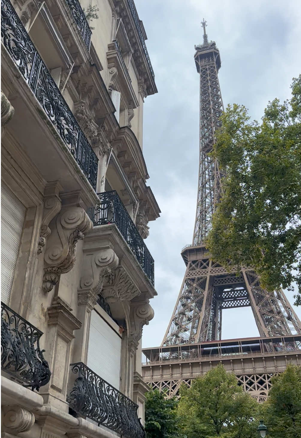 📍Paris, France🇫🇷❤️ #eiffeltower 