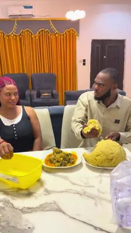 She call am couples things 😱ahh🤦.  Somebody save me @Feelo_official 