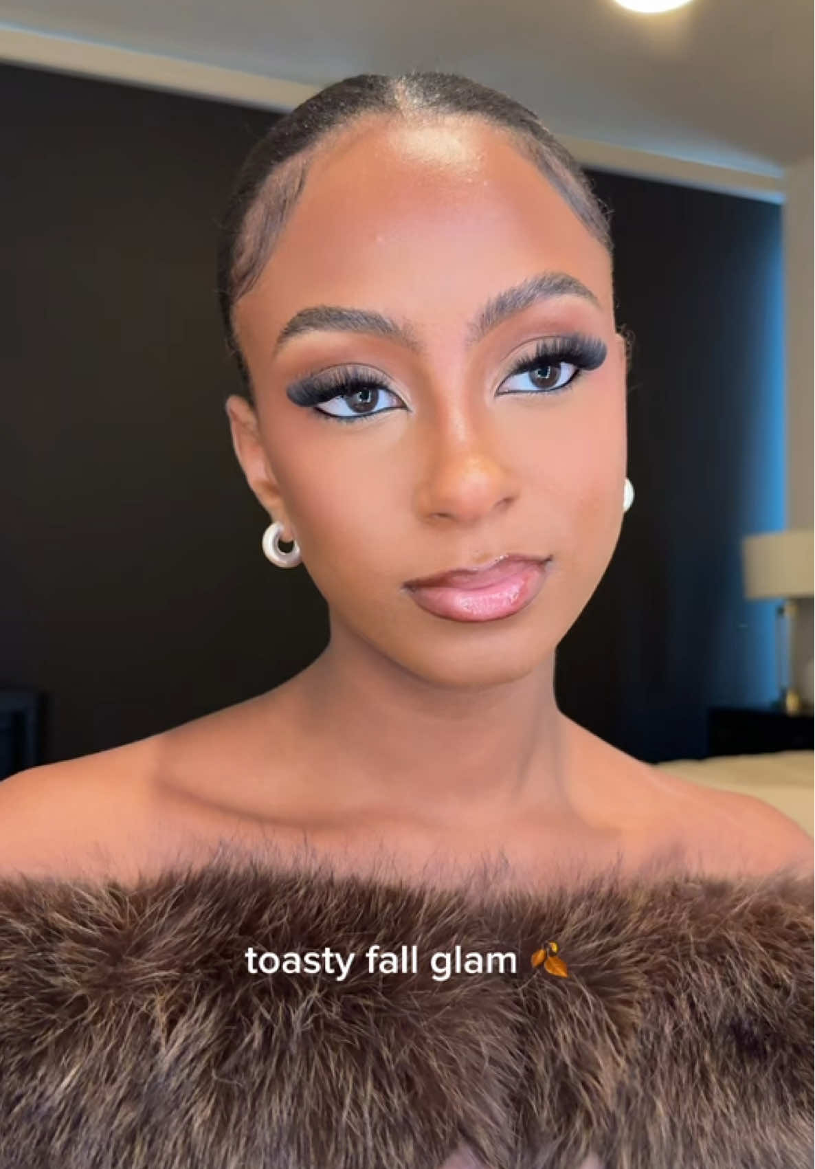 fall does not start in my house until October 1st and now that we are hereeeee, my newww fall glam 🍂. tried quite a few new/stand out products: @Fenty Beauty grip trip primer new @makeupbymario foundation is sooo good @Huda Beauty banana bread powder & @DanessaMyricksBeauty powder puffs AND setting spray  @NARS Cosmetics Laguna bronzer is literally the key to this entire face @Hourglass Cosmetics new ambient lighting palette #makeup #glam #grwm #makeuptutorial #fall