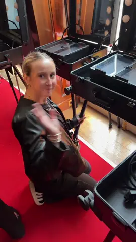 Come along with us for a super fun day working backstage + front of house at Paris fashion week!! #paris #fashionweek #pr #bama #auburn #sec #students #rush #fashion #internship #college #interns 