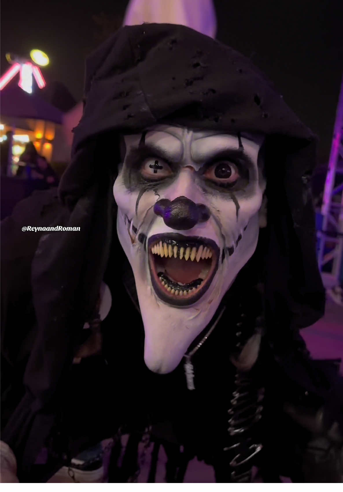 🖤❤️‍🔥🖤 #sixflags #frightfest #sixflagsmagicmountain #hallowee #spookyseason 