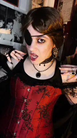 #Sylvia // gah i want to make a proper sylvia cosplay for dc i love her so much GAHHH #mcrcosplay#mychemicalromance#lltbp#longlivetheblackparade  