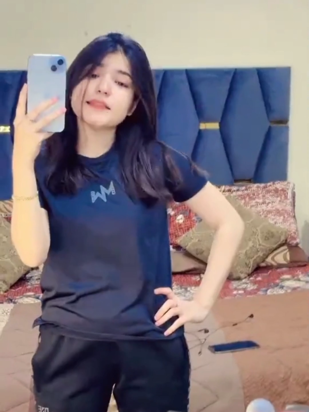 me kar ke fly awa#CapCut #standwithkashmir #growmyaccount #foryoupage #foryou 