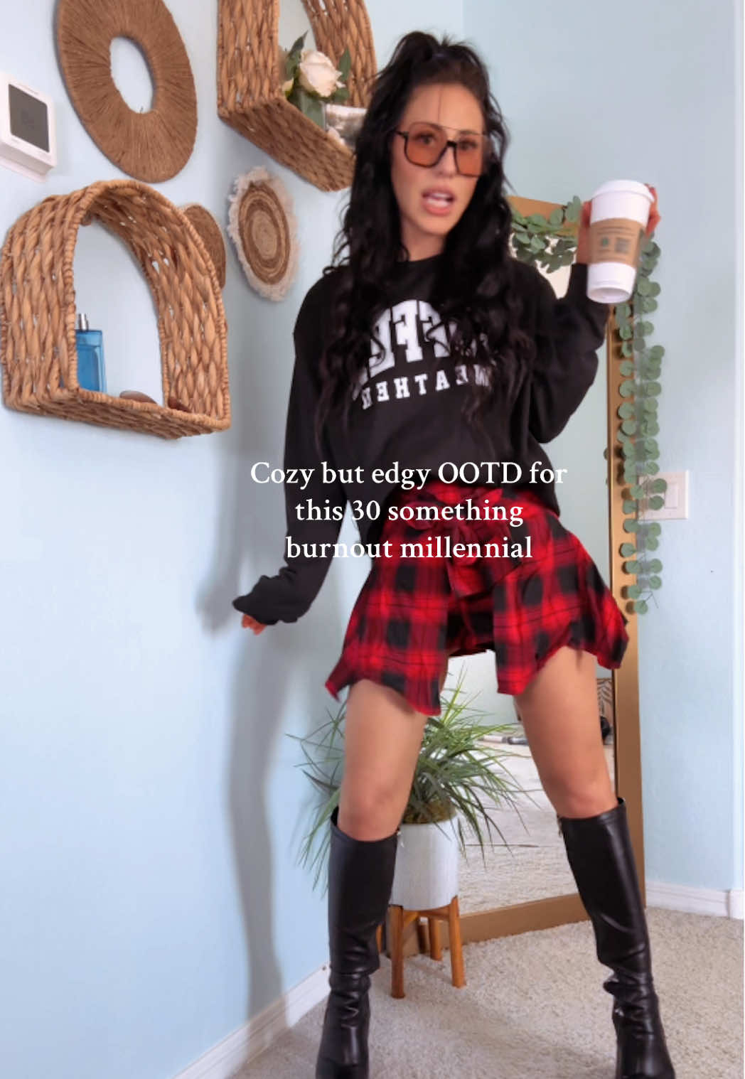 So cozy yet so edgy 😏 #ootdinspo #edgyfashion #millennial 