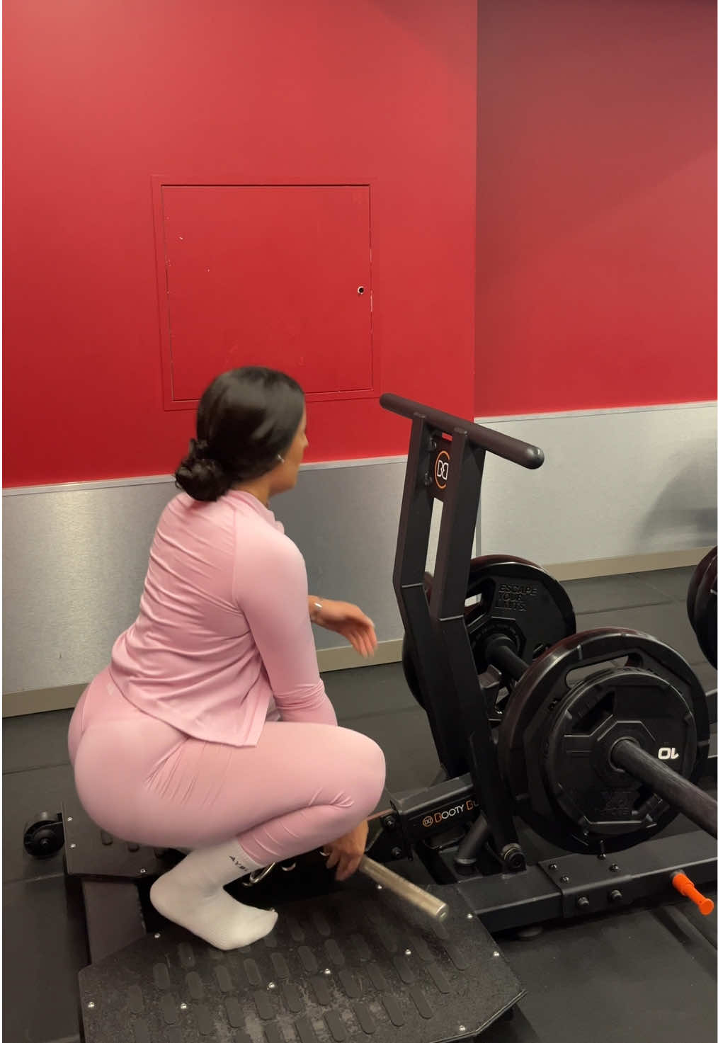 Me & RDL’s 🤝🏽 #gymgirl #glutes #rdls #girltok 