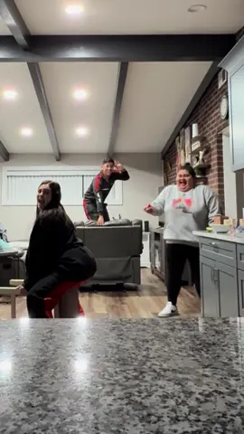 Vean el Final 😳😅@Andrea Strada @Deanna Melillo #hello🇺🇸mucha🇬🇹 #hellomucha🇺🇸🇬🇹 #josydeanna 