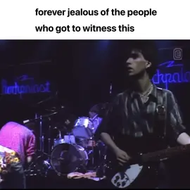 love this gig and this outro #thesmiths #rockpalast #musiclive #prettygirlsmakegraves #morrissey #johnnymarr #andyrourke #mikejoyce #1984 #fyp 