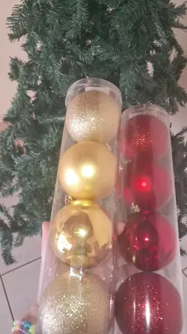 Decoração de Natal #bolas #nataldecoracao #Decoraçãodenatal #comprasdenatal #natalchegando 