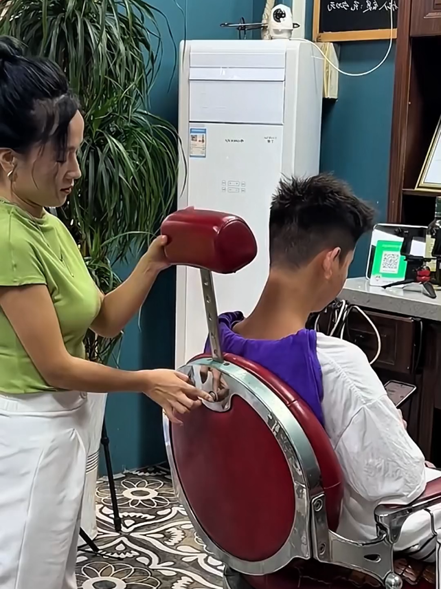 Immersive Men Shaving #asmrmassage #massagetherapy #asmrskincare #asmrsleep #asmrbarber 