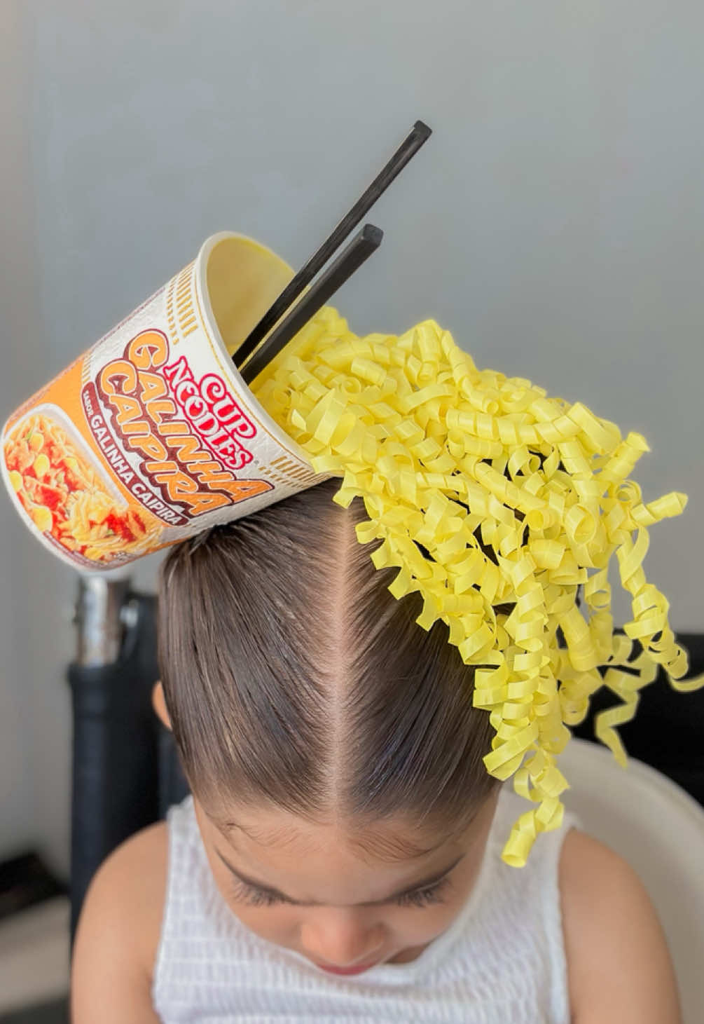 Penteado infantil cabelo mAluCoO 🍜🎀🤪  . . . . . . . . #penteadoinfantil #cabelomaluco #penteadomaluco #maedemenina #maternidade 