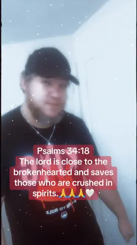 Hold on your not alone when your fighting your battles trust in god🙌🏼🙌🏼🙌🏼🙌🏼🙏🤍#stayblessed #youarepurpose🌈🌈 #trustinlord #yourworthy #staystrong 