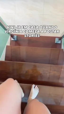 Vini ir em casa quando Virgínia começa a gravar stories 