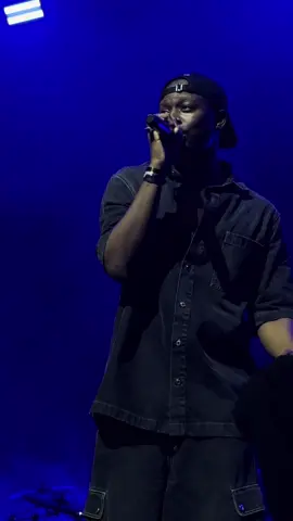 Reine - Dadju. #concert #pourtoi #prt #dadju @DADJU 