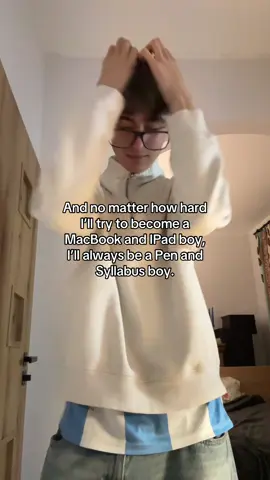 2K in tech to just understand that I remember better by highlighting and rereading my notes in the bus. 🤗 | #relatable #mindset #studytok #studytechnique #academicweapon 