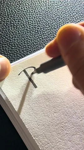 How to sign the letter B?❤️