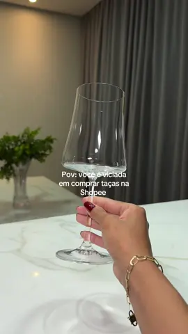 Enxoval de casa nova 🏠 sou viciadaaaaaa 😩  #casa #comprinhas #shopee #cozinha #casanova  Produtos da Shopee que você precisa ter  Comprinhas para casa  Compras para casa na Shopee  Abrindo compras da Shopee  Jogo de taça da Shopee  Organizando a casa