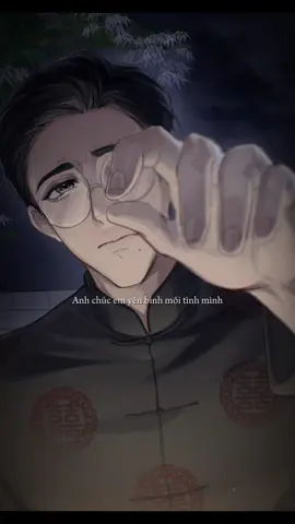 Từ miệng đám gia đinh xì xầm to nhỏ rằng ông bà cưới cho cậu ba cô nào đó đẹp người đẹp nết lắm! Ông bà cưới vội cho cậu, dự sẵn ngày mồng ba tháng sau làm lễ đón dâu, tính ra cũng chẳng còn được mười ngày nữa. Lần cưới gấp này ai cũng biết lí do, bọn nó hướng mắt nhìn về gốc cây mận ngay đống củi mà khinh khỉnh, sưng sỉa hắn. Đình bị cột chặt người vào gốc cây,, hai tay bị trói ra đằng sau, cả mình mẩy không chỗ nào lành lặn, da dẻ khô khốc, chằng chịt vết roi.  Bọn nó nói, nếu không phải tại hắn thì cậu ba cũng không bị ông bà rầy rật, một hai bắt lấy vợ. Nói hắn là thú thành tinh, chứ người nào mà có tư tưởng dị hợm đi cảm mến cậu chủ của mình cũng là đàn ông giống mình cơ chứ?  Hắn nghe tất thảy, ngay cả bản thân hắn cũng phải thừa nhận rằng họ nói chẳng gì là sai cả… Đêm nay, họ thả hắn ra.  Dúi vào tay hắn vài đồng bạc rồi đuổi thẳng tù cửa sau, cấm hắn léo hánh đến nhà ông bà nữa, cách xa cậu ba càng xa càng tốt. Nghe lời còn được cho tiền đuổi đi xứ khác, cãi lời thì đến cái mạng cũng chẳng còn nữa đâu. Hắn biết hắn được thả là do cậu xin cho mình, hắn chẳng dám mong nhiều, chỉ mong cậu bình yên gia đạo, phần hắn thì sẽ đi biệt xứ không ở đây nữa.  Hắn lê lết đến bụi tre mà thở dốc, nước mắt thấm nhem lẫn vào vết máu m mà chẳng dám lau vì đau rát. Đến cuối cùng hắn cũng chẳng thể phân biệt nổi cơ thể hắn đau hay là nơi ngực trái đang kêu gào thảm thiết nữa?!  Tiếng guốc lộc cộc dần vang rõ bên tai, hắn ngẩng người nhìn lên mà ngỡ ngàng. Cậu đứng nhìn nó, đôi mắt qua chiếc kiếng mờ ảo chẳng nhận rõ được cậu đang nhìn gì, biểu hiện ra sau.  “Đau lắm không?” Cậu hỏi, cố kiềm nén giọng đừng run lên.  Hắn lắc đầu, rồi như chợt nhớ ra gì đó mà lục tìm khắp người mình.  Cậu tưởng hắn đau, định hỏi nhưng khi thấy hắn lôi ra từ lưng quần một bao giấy màu đỏ bị nhàu nát gần như rách ra, ngạc nhiên nhìn khi hắn đưa nó bằng hai tay lên cho cậu.  “Con chúc cậu có được mong cầu, vợ đẹp con ngoan, con đàng cháu đống.”  Hắn biết người ta lấy nhau sẽ tặng bao thơ, hay là phong bì hỉ để cầu chúc cho họ. Cậu có khi sẽ chẳng cần thứ này của mình, nhưng mà hắn chẳng có gì, chỉ có mớ đồng bạc lẻ hắn chắt chiu từ lâu nay đặt hết vào phong thơ đỏ tặng cậu.  Chúc ra mấy câu đẹp đẽ nhất mà hơn hai mươi năm qua hắn chưa từng nói ra lại làm lòng hắn lâng lâng, nhưng nhanh đã chùng xuống. Mếu máo nghĩ đến chuyện mình chả còn cơ hội thấy cậu hạnh phước nữa. Chỉ thấy cậu lặng lẽ đưa tay che mắt Đình, tay đẩy phong thơ trả lại hắn rồi rơi lệ.  “Tôi đau nhiều rồi, lời Đình vô tình nói có xá chi.” — Truyện: Áng Trăng Thâu  #tieuthuyet #tinhtrai #viral #tieuthuyettinhtrai #flypシ 