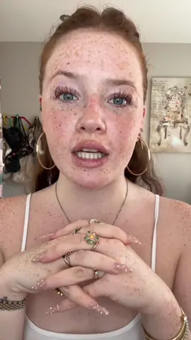 WHAT DO WE THINK?!?! idk I can’t tell #trendingvideo #collab #viralvideos #trending #ginger @How to be a Redhead 