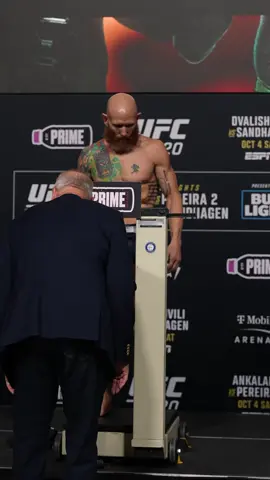 146 🏆— Eye on the prize. Victory awaits! #UFC320 #mma #ufcfightnight #UFC #LFG