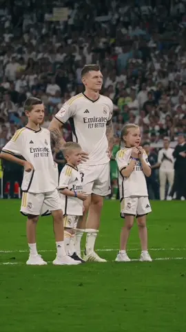 كلكم تتعوضون لا تسوون روحكم توني كروس🪄 💔#realmadrid #viral #ريال_مدريد #fypシ゚vfypシ゚v #real 