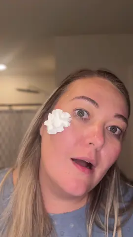 I’m OBSESSED @Peter Thomas Roth Labs #watercleanser #skincare #beauty #tiktokshopbeauty #CapCut 