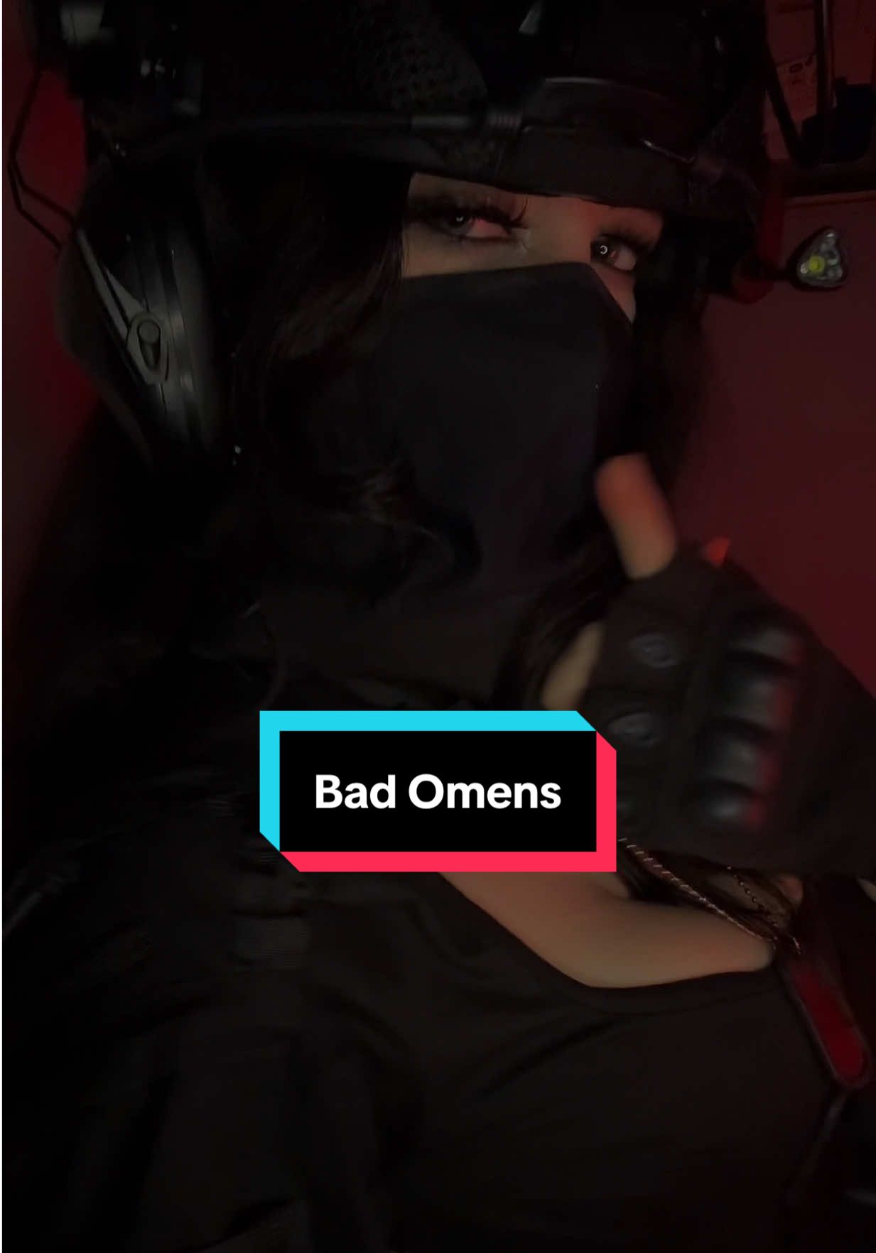 My fairly tame contribution to Feral Friday 😉🖤 ~ | MDNI | #masktok #codcosplay #feralfriday #maskedmen #maskedwoman 