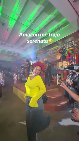 De verdad @Amazon muchas gracias por esta noche🥹🌙  #miamicontentcreator #beautyevent #amazoninfluencerprogram #mariachis #diadelosmuertos 