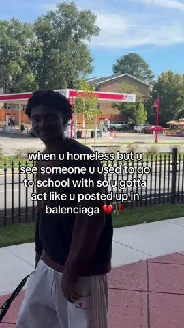 cant tell the difference #balenciaga #foryoupage #fashion #outfitinspo #skit 