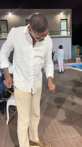Dançar com classe 😭🤣 #sextou 