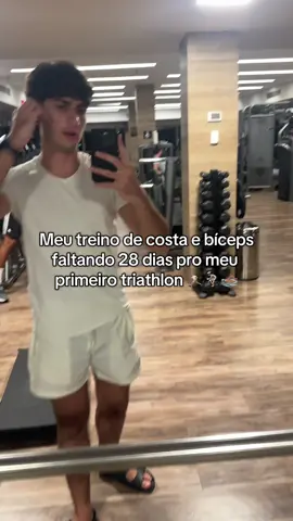 Meu treino de costa e bíceps faltando 28 dias pro meu  primeiro triathlon 🏃🏽🚴🏽🏊🏽‍♂️ #jovemempreendedor #triathlon #viralvideos 